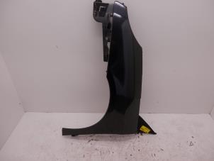 Used Front wing, left Peugeot 807 2.2 HDiF 16V Price € 55,00 Margin scheme offered by Snuverink Autodemontage