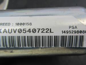 Używane Kurtyna prawa Peugeot 807 2.2 HDiF 16V Cena € 65,00 Procedura marży oferowane przez Snuverink Autodemontage