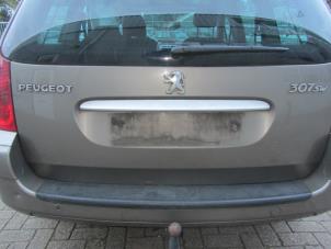 Używane Tylna klapa Peugeot 307 SW (3H) 2.0 HDi 90 Cena € 225,00 Procedura marży oferowane przez Snuverink Autodemontage