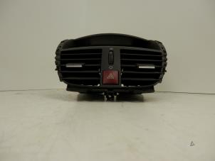Used Dashboard vent Peugeot 207/207+ (WA/WC/WM) 1.4 HDi Price on request offered by Snuverink Autodemontage