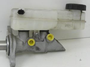 Used Master cylinder Renault Megane III Coupe (DZ) 1.5 dCi 105 Price on request offered by Snuverink Autodemontage