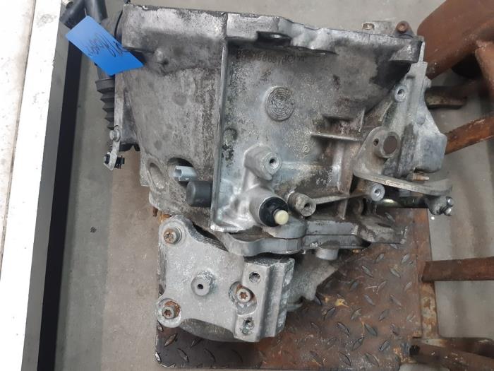 Getriebe van een Peugeot 207/207+ (WA/WC/WM) 1.6 HDi 16V 2011
