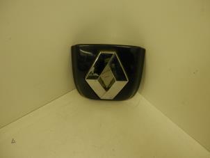 Used Emblem Renault Clio II Societe (SB) 1.5 dCi 65 Price on request offered by Snuverink Autodemontage