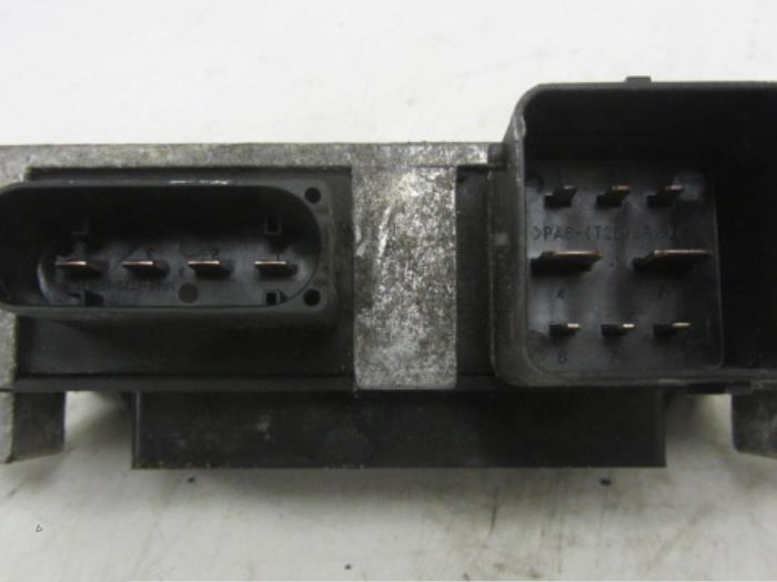 Glow plug relay Renault Kangoo/Grand Kangoo 1.5 dCi 105 FAP 8200558438