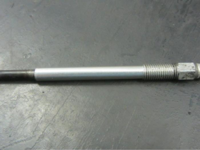 Glow plug from a Peugeot 206 2004