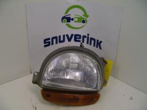 Used Headlight, left Renault Twingo (C06) 1.2 SPi Phase I Price € 25,00 Margin scheme offered by Snuverink Autodemontage