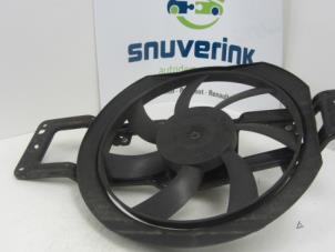Używane Silnik wentylatora Renault Twingo (C06) 1.2 Cena na żądanie oferowane przez Snuverink Autodemontage