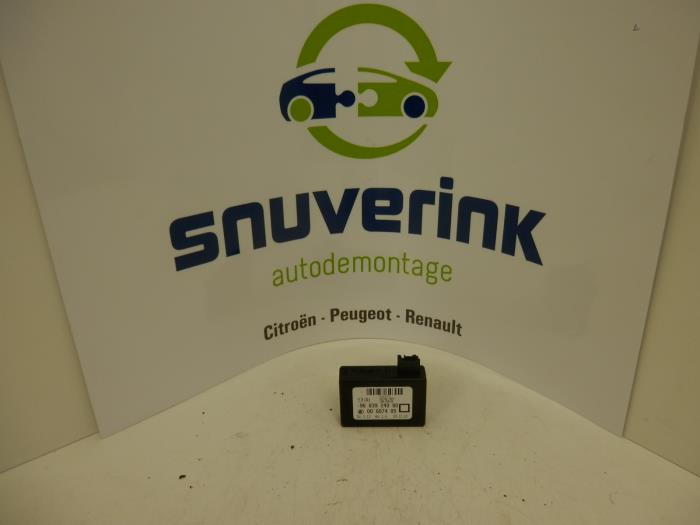Begagnade Regnsensor Peugeot 207/207+ (WA/WC/WM) 1.6 16V VTRi Pris € 24,98 Marginaltabell erbjuds av Snuverink Autodemontage