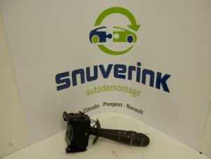 Gebrauchte Scheibenwischer Schalter Renault Espace (JK) 2.2 dCi 16V Preis € 30,00 Margenregelung angeboten von Snuverink Autodemontage