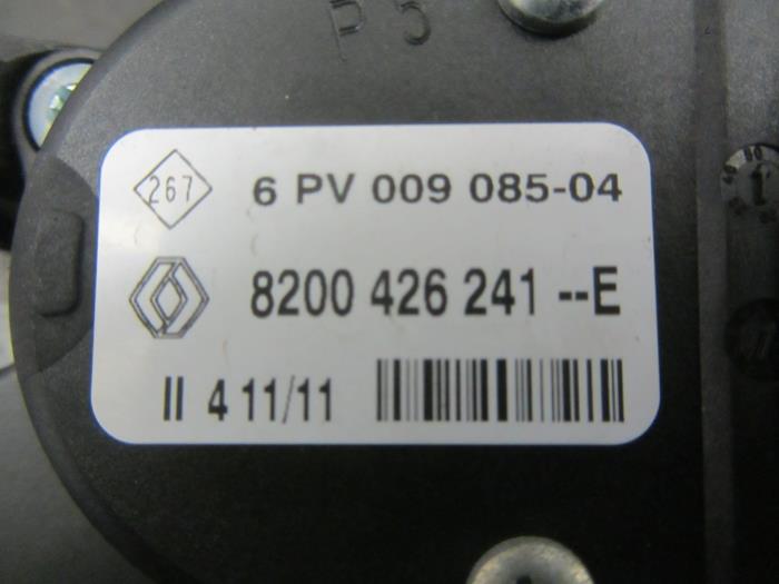 Sensor de posición válvula de aceleración de un Renault Twingo II (CN) 1.2 16V 2011