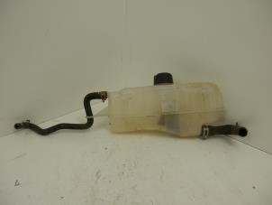 Used Expansion vessel Renault Clio III (BR/CR) 1.5 dCi FAP Price on request offered by Snuverink Autodemontage