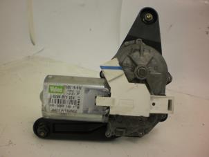 Used Rear wiper motor Renault Clio II (BB/CB) 1.4 16V Price € 30,00 Margin scheme offered by Snuverink Autodemontage