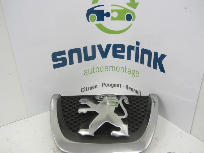 Gebrauchte Emblem Peugeot 207/207+ (WA/WC/WM) 1.4 HDi Preis € 24,99 Margenregelung angeboten von Snuverink Autodemontage