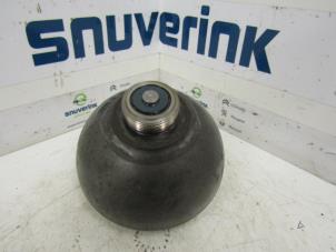 Used Suspension sphere Citroen C5 I Berline (DC) 3.0 V6 24V Price on request offered by Snuverink Autodemontage