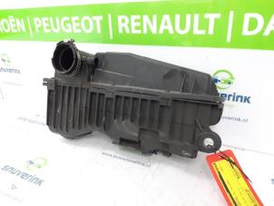 Usagé Boîtier filtre à air Peugeot 206 SW (2E/K) 1.6 16V Prix € 40,00 Règlement à la marge proposé par Snuverink Autodemontage