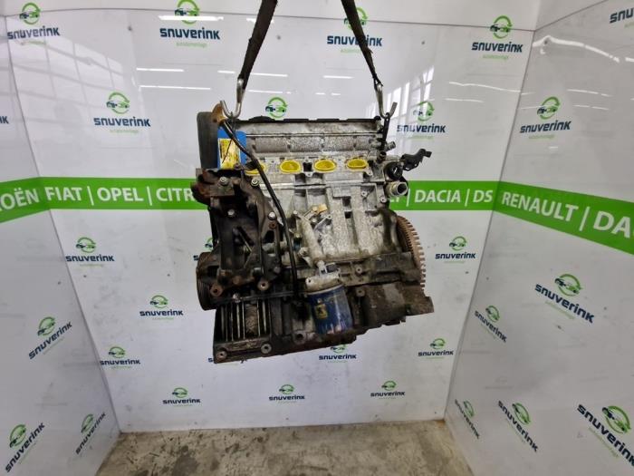 Usagé Moteur Peugeot 406 Coupé (8C) 2.0 16V Prix € 349,98 Règlement à la marge proposé par Snuverink Autodemontage