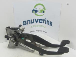 Gebrauchte Kupplungspedal Peugeot 107 1.0 12V Preis € 50,00 Margenregelung angeboten von Snuverink Autodemontage