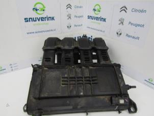 Used Intake manifold Renault Clio II (BB/CB) 1.2 16V Price € 50,00 Margin scheme offered by Snuverink Autodemontage