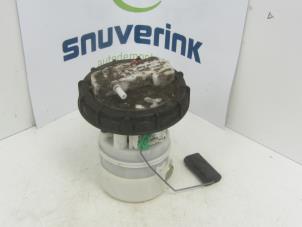 Used Electric fuel pump Renault Twingo (C06) 1.2 Price € 35,00 Margin scheme offered by Snuverink Autodemontage