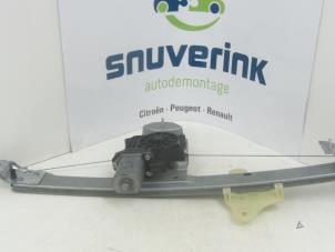 Used Window mechanism 4-door, front left Renault Clio IV Estate/Grandtour (7R) 0.9 Energy TCE 12V Price € 30,00 Margin scheme offered by Snuverink Autodemontage