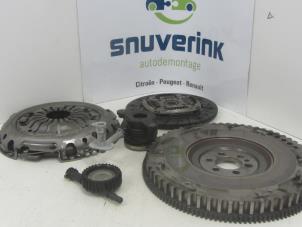 Used Clutch kit (complete) Renault Clio IV Estate/Grandtour (7R) 0.9 Energy TCE 12V Price € 55,00 Margin scheme offered by Snuverink Autodemontage