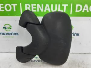 Usados Retrovisor externo izquierda Renault Trafic New (FL) 1.9 dCi 82 16V Precio € 45,00 Norma de margen ofrecido por Snuverink Autodemontage
