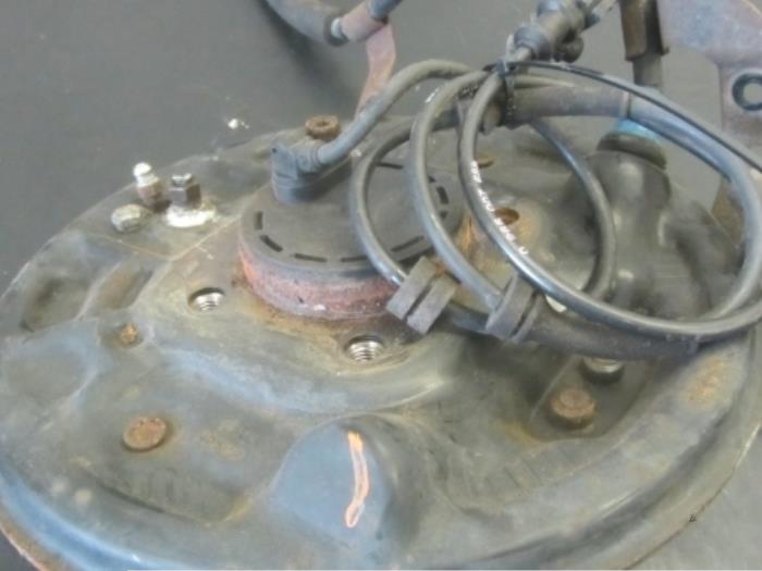 Rear wheel bearing from a Peugeot 107 1.0 12V 2007