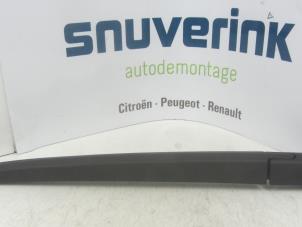 Używane Ramie wycieraczki tylnej Citroen C5 II Berline (RC) 2.0 16V Cena € 10,00 Procedura marży oferowane przez Snuverink Autodemontage