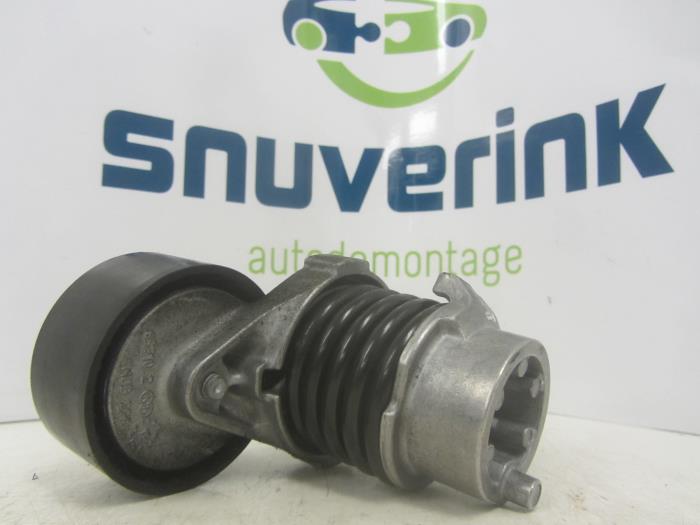 Usados Rodillo tensor correa múltiple Renault Clio IV (5R) 0.9 Energy TCE 90 12V Precio € 25,00 Norma de margen ofrecido por Snuverink Autodemontage