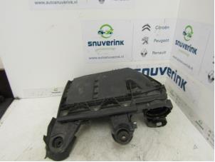 Used Air box Peugeot Partner (GC/GF/GG/GJ/GK) 1.6 HDI 90 Price € 30,25 Inclusive VAT offered by Snuverink Autodemontage