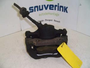 Used Front brake calliper, right Renault Kangoo Express (FC) 1.9 dTi; 1.9 dCi Price € 26,99 Margin scheme offered by Snuverink Autodemontage
