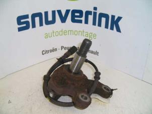 Used Rear axle journal Renault Scénic I (JA) 1.6 16V Price on request offered by Snuverink Autodemontage