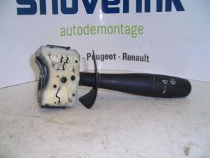 Used Wiper switch Renault Master II (JD) 2.5 D T28 Price on request offered by Snuverink Autodemontage