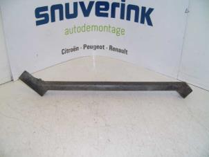 Used Alternator upper bracket Renault Megane II (BM/CM) 1.6 16V Price on request offered by Snuverink Autodemontage