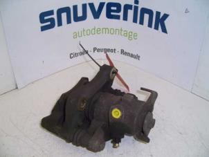 Usagé Etrier de frein (pince) arrière gauche Citroen C3 (FC/FL/FT) 1.6 16V Prix € 35,00 Règlement à la marge proposé par Snuverink Autodemontage