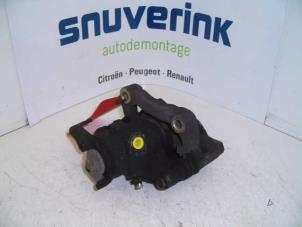 Usagé Etrier de frein (pince) arrière droit Citroen C3 (FC/FL/FT) 1.6 16V Prix € 40,00 Règlement à la marge proposé par Snuverink Autodemontage