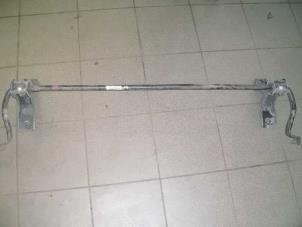 Used Front anti-roll bar Peugeot 407 SW (6E) 2.0 HDiF 16V Price € 55,00 Margin scheme offered by Snuverink Autodemontage