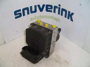Used ABS pump Peugeot 807 2.2 16V Price € 92,00 Margin scheme offered by Snuverink Autodemontage