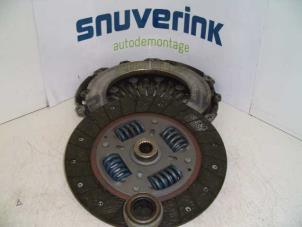 Used Clutch kit (complete) Peugeot 807 2.2 16V Price on request offered by Snuverink Autodemontage
