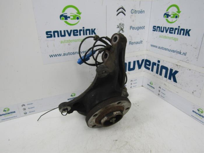 Knuckle, front left from a Peugeot 508 SW (8E/8U) 1.6 HDiF 16V 2013