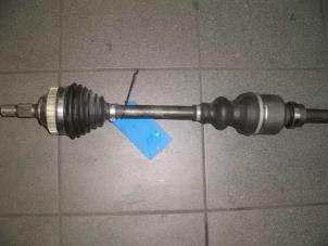 Used Front drive shaft, right Peugeot 405 Price € 30,00 Margin scheme offered by Snuverink Autodemontage