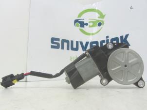Używane Silnik szyberdachu Peugeot 207 SW (WE/WU) 1.6 16V Cena € 40,00 Procedura marży oferowane przez Snuverink Autodemontage