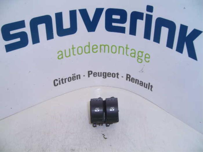 Interruptor de un Renault Scénic II (JM) 2.0 16V 2006