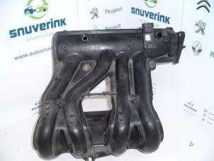 Used Intake manifold Renault Twingo (C06) 1.2 Price € 50,00 Margin scheme offered by Snuverink Autodemontage