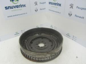 Used Flywheel Renault Scénic III (JZ) 1.5 dCi 110 Price € 180,00 Margin scheme offered by Snuverink Autodemontage