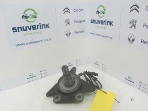 Used Rear axle journal Renault Scénic III (JZ) 1.5 dCi 110 Price on request offered by Snuverink Autodemontage