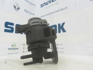 Used Vacuum relay Renault Laguna III (BT) 2.0 dCiF 16V 150 Price on request offered by Snuverink Autodemontage