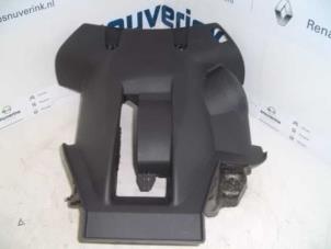 Used Steering column cap Renault Clio III (BR/CR) 1.5 dCi FAP Price € 35,00 Margin scheme offered by Snuverink Autodemontage