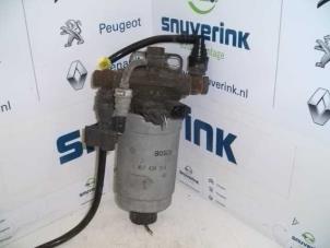 Usagé Boîtier de filtre carburant Citroen Jumper (U5) 2.8 HDi Prix sur demande proposé par Snuverink Autodemontage