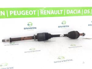 Usagé Arbre de transmission avant droit Renault Kangoo Express (FC) 1.5 dCi 60 Prix € 30,00 Règlement à la marge proposé par Snuverink Autodemontage